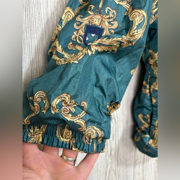 Vintage 80’s 90’s Slade Green and Gold Crest Print Nylon Windbreaker Size XL - Picture 4 of 13